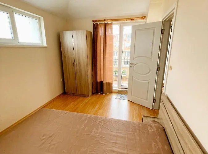 Mellia Boutique Апартаменты